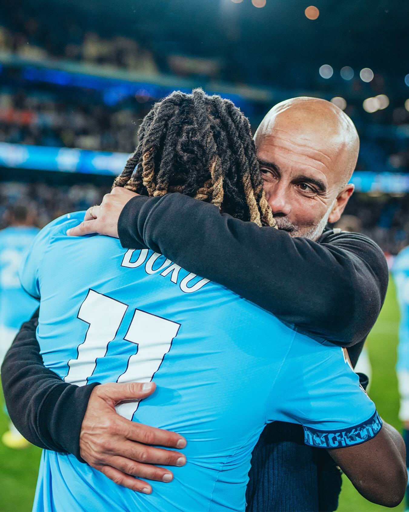 曼城在主场逆势战胜对手稳定领先位置的简单介绍