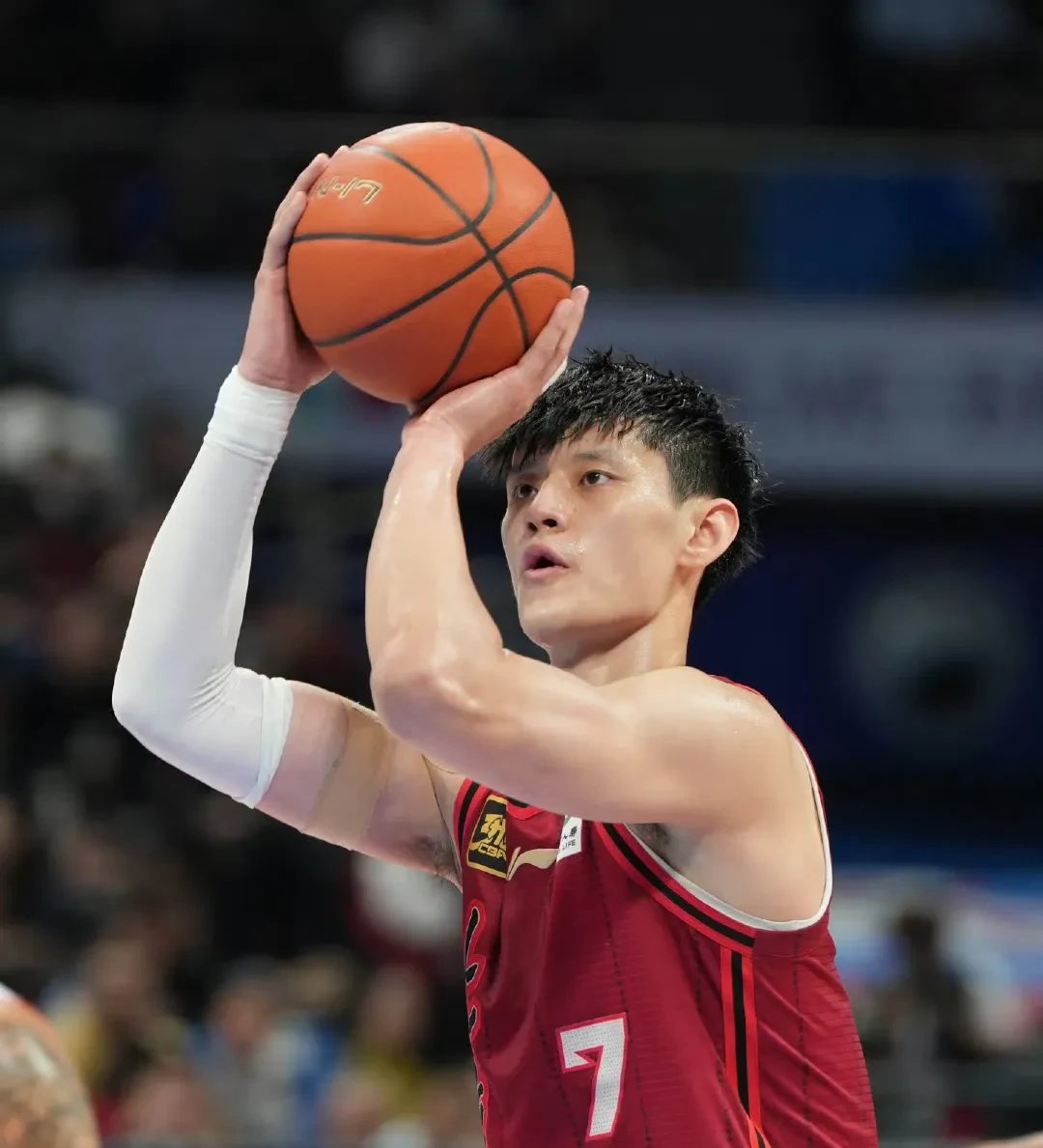 CBA球员突破自我，表现堪称完美