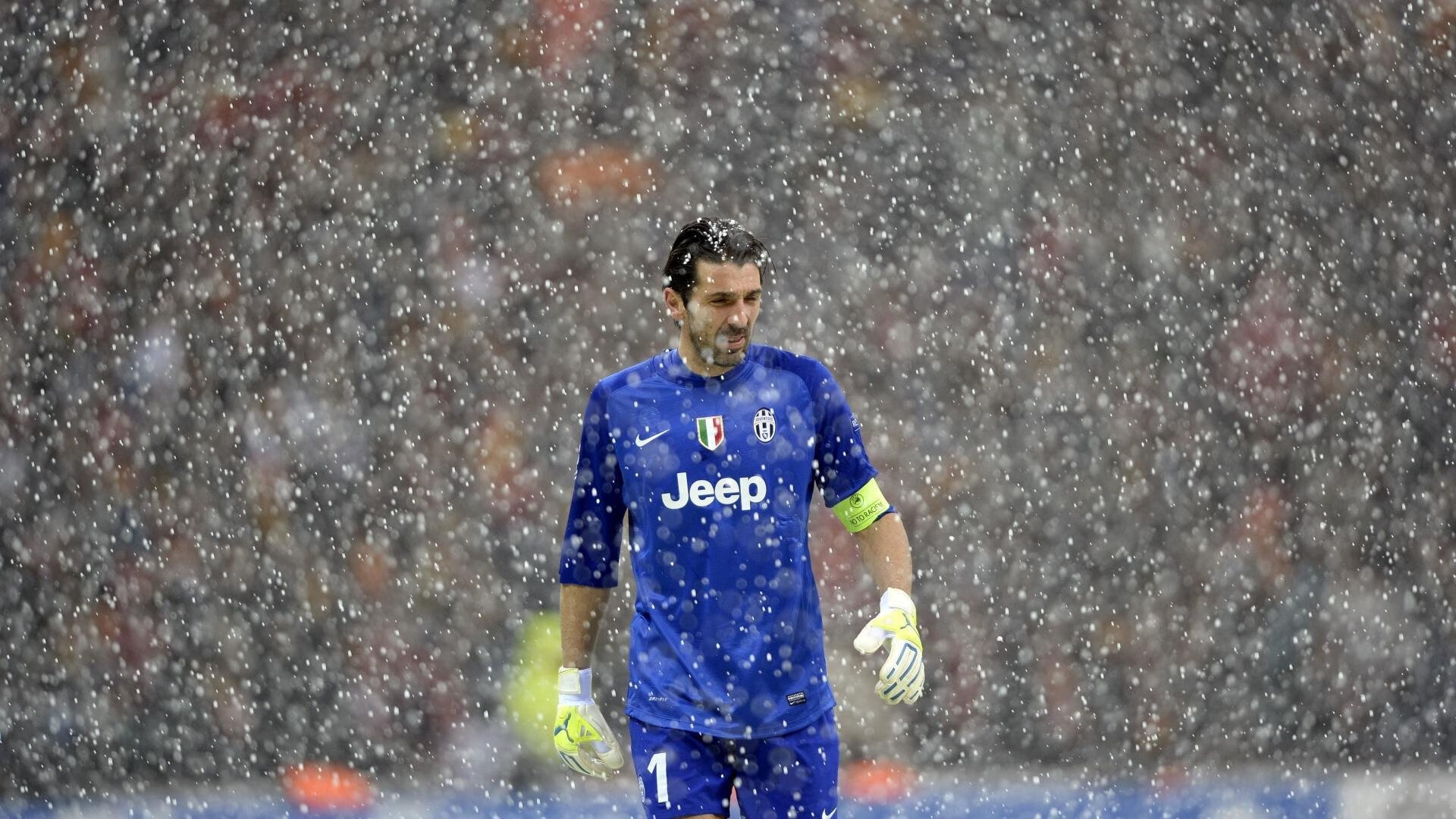 凯歌与荆棘,福登的突破,荷兰的坚守,尤文的十字路口—足球多维度的生存哲学