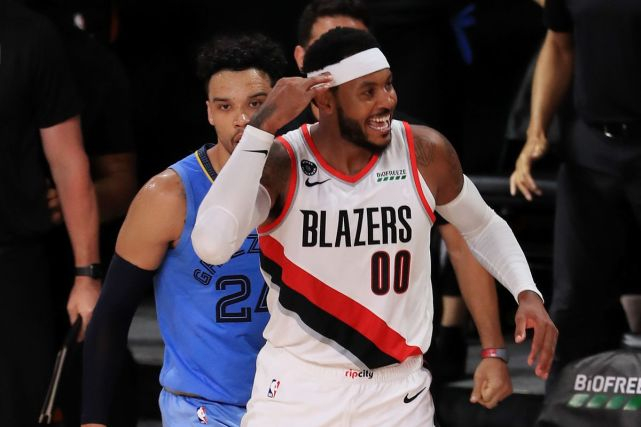 鹈鹕加时取胜广厦队，布克成为关键先生